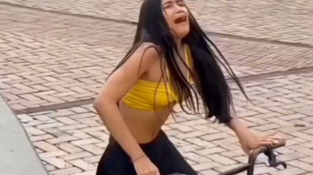 Girl's Coochie Gets Rammed with Bike Rod