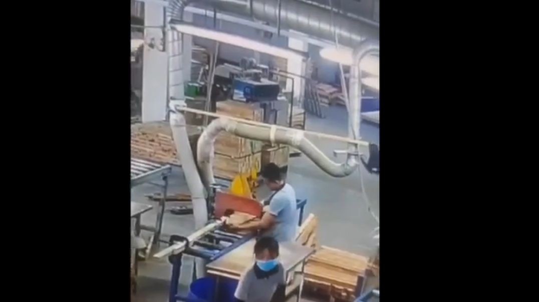 ⁣Worker Loses Hand in Horrific Wood Cutting Machine Accident
